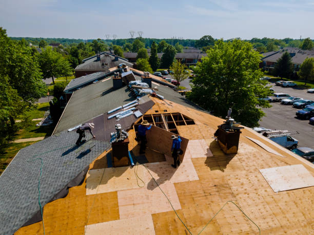 24/7 Emergency Roofing experts in Decorah, IA